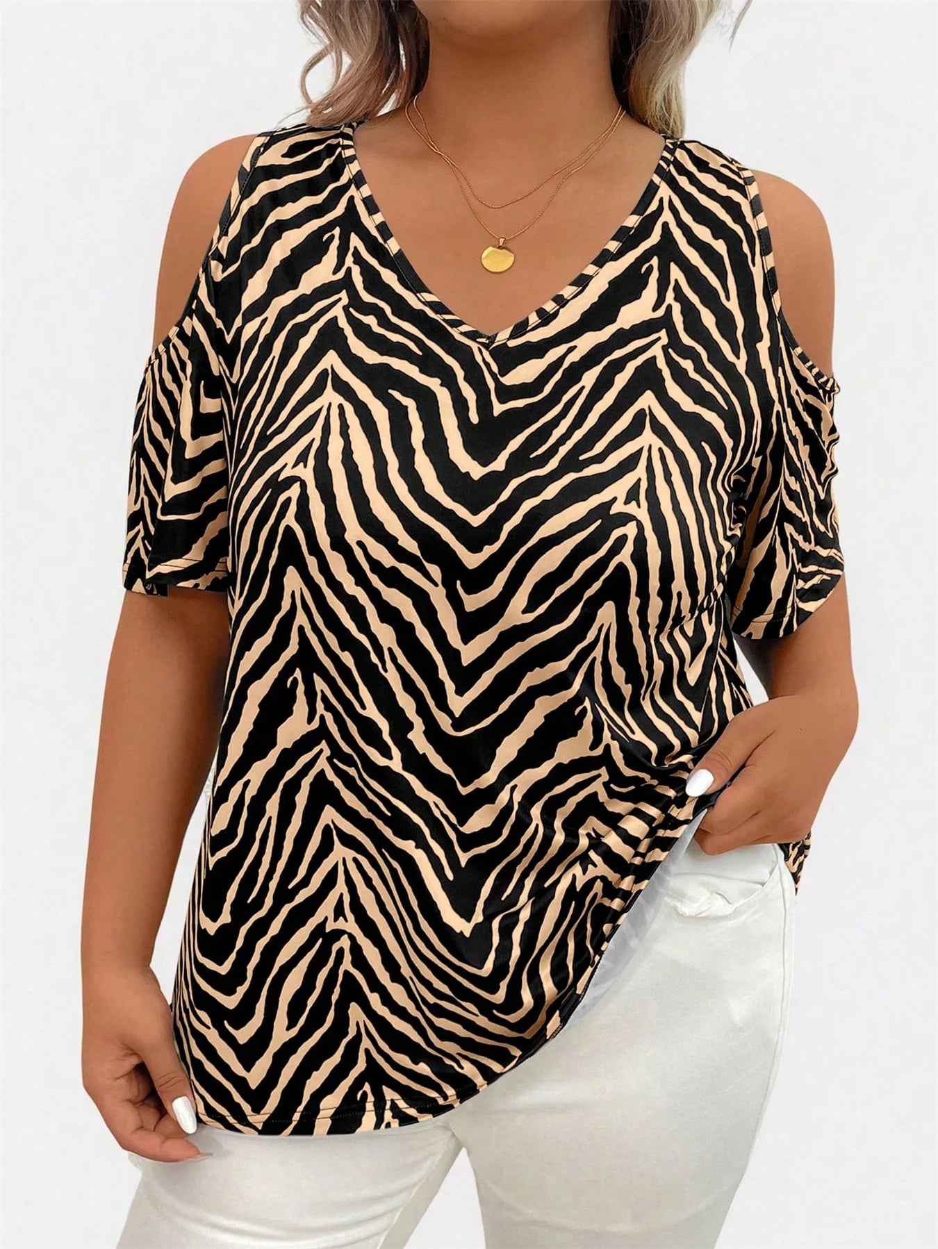 Plus Size Cold Shoulder V-Neck Casual Top