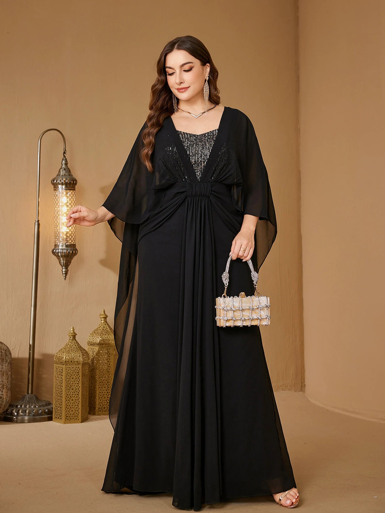 UNITHORSE Plus Size Sweetheart Neck Sequin Evening Dress