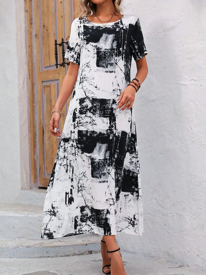 Women’s Black & White Abstract Print Maxi Dress