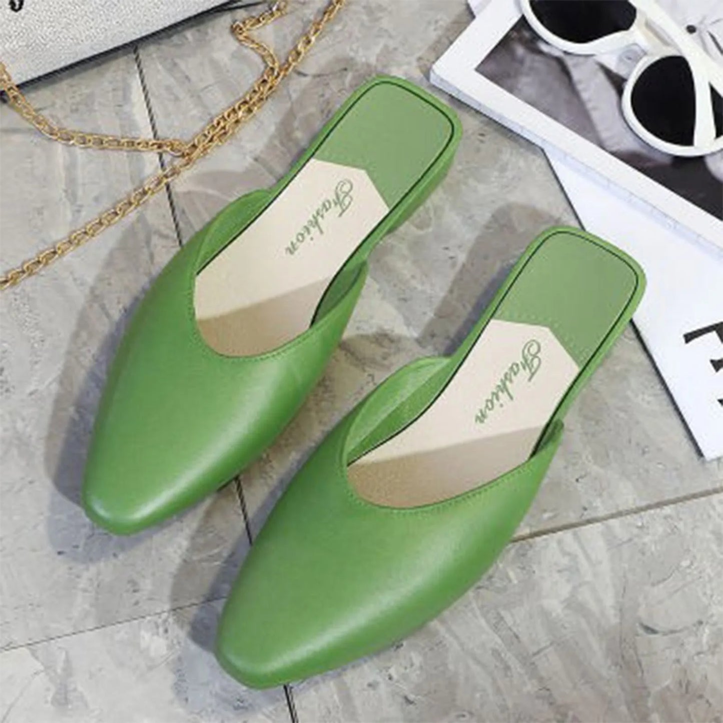 Women's Closed-Toe Flat Summer Slippers