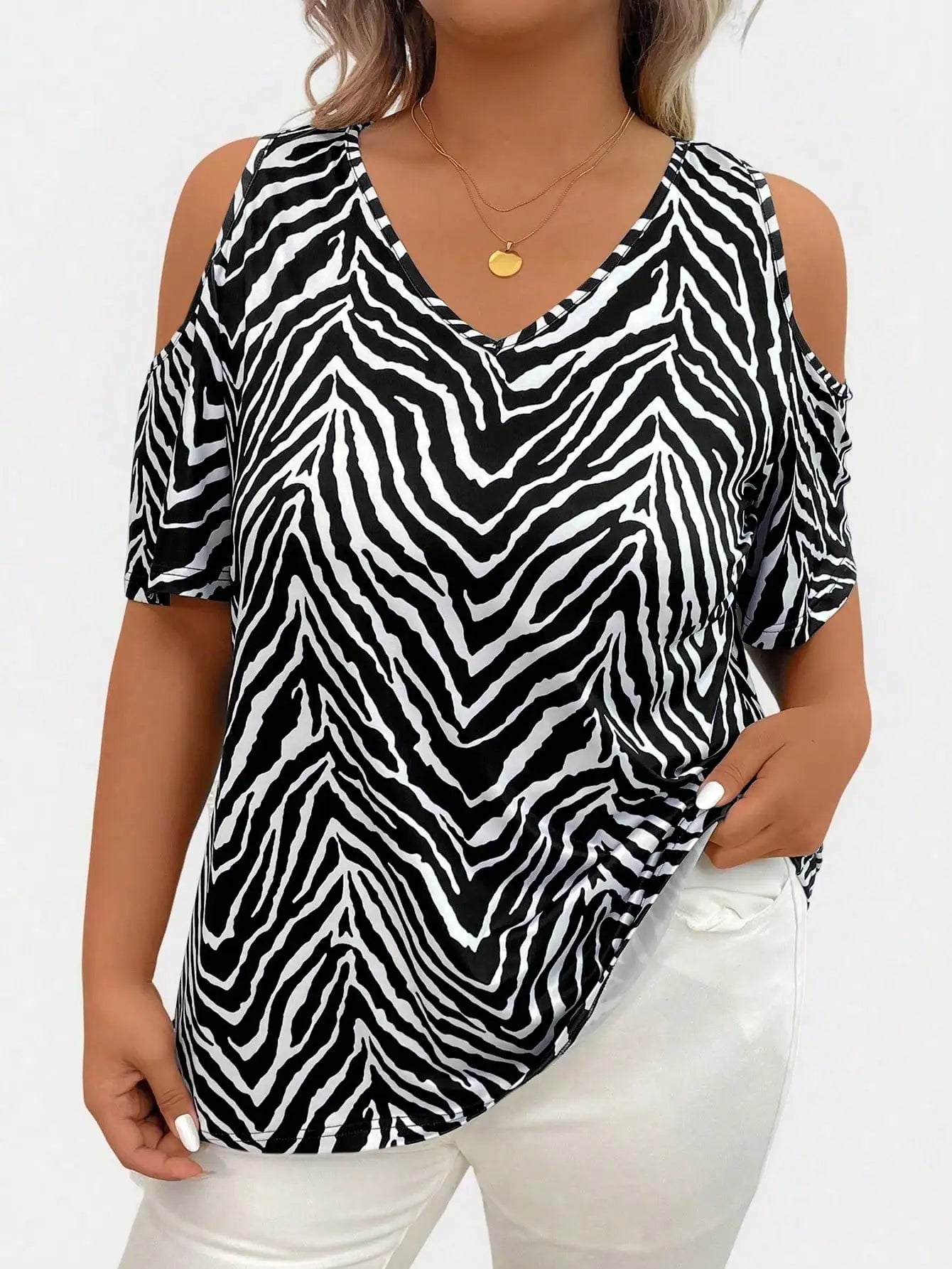 Plus Size Cold Shoulder V-Neck Casual Top