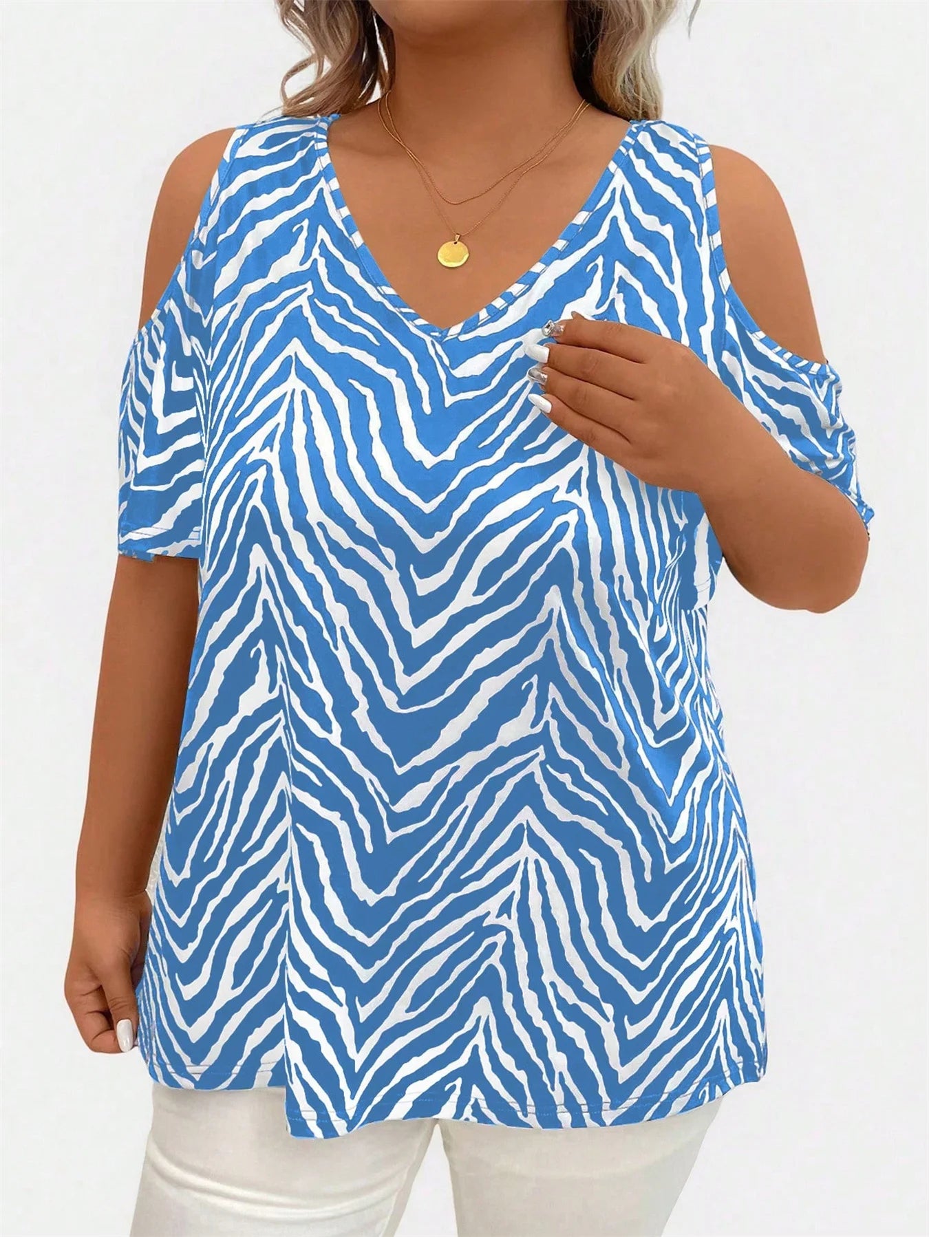Plus Size Cold Shoulder V-Neck Casual Top