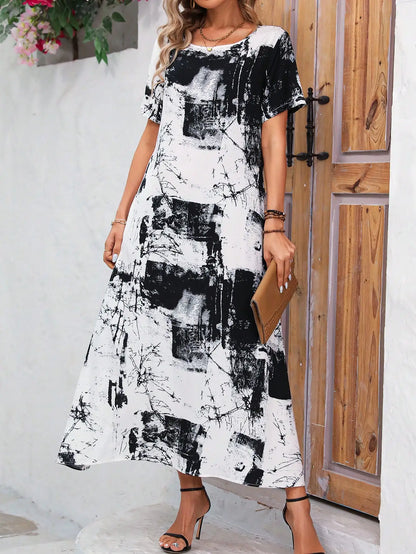 Women’s Black & White Abstract Print Maxi Dress